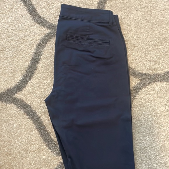 Old Navy pixie chino pants - Picture 3 of 4